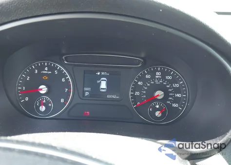 2019 Kia Sorento 3.3L S z USA, uszkodzony, nr VIN 5XYPG4A54KG600304